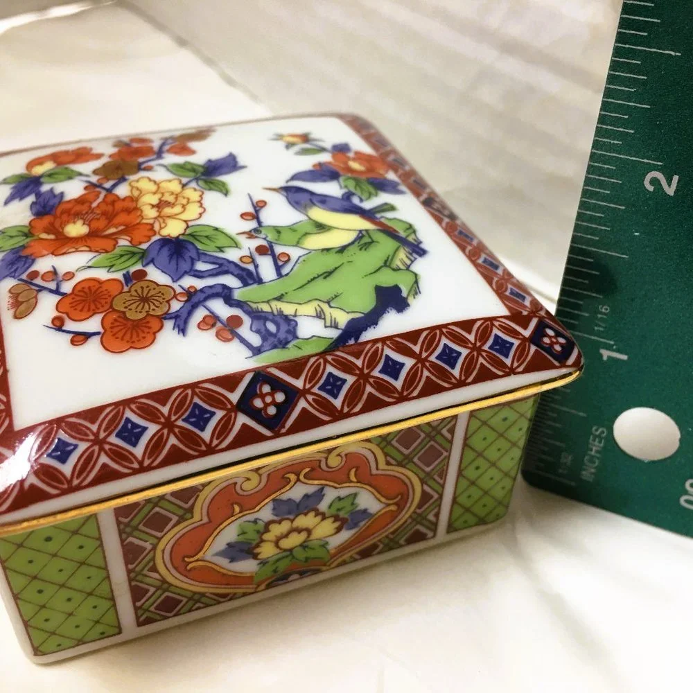 Vintage porcelain trinket